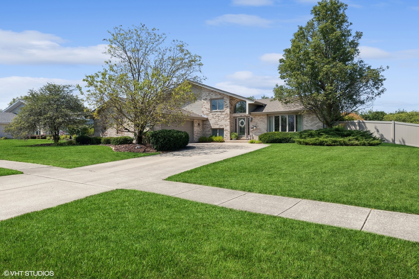 10030 Lindsay Lane