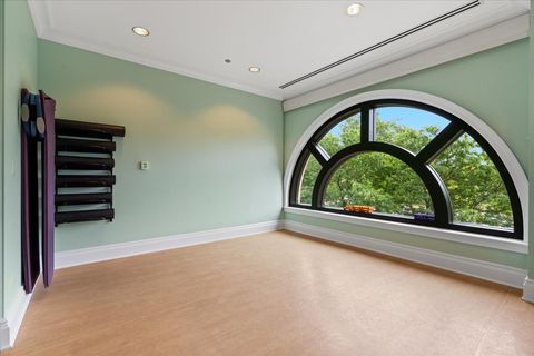 Tiny photo for 2550 N Lakeview Avenue #S605, Chicago, IL 60614 (MLS # 12503566)