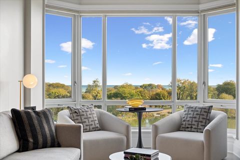 Tiny photo for 2550 N Lakeview Avenue #S605, Chicago, IL 60614 (MLS # 12503566)