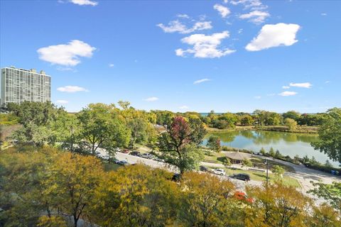 Tiny photo for 2550 N Lakeview Avenue #S605, Chicago, IL 60614 (MLS # 12503566)