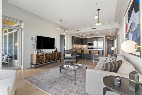 Tiny photo for 2550 N Lakeview Avenue #S605, Chicago, IL 60614 (MLS # 12503566)