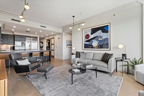 Tiny photo for 2550 N Lakeview Avenue #S605, Chicago, IL 60614 (MLS # 12503566)