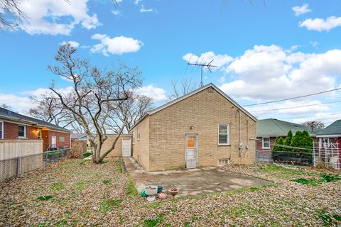 Tiny photo for 18423 Homewood Avenue, Homewood, IL 60430 (MLS # 12525272)