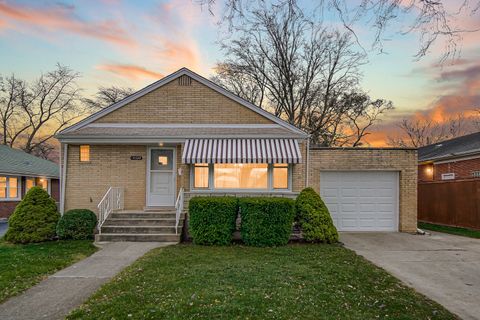 Tiny photo for 18423 Homewood Avenue, Homewood, IL 60430 (MLS # 12525272)