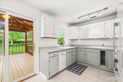 Tiny photo for 316 Dee Road, North Aurora, IL 60542 (MLS # 12702794)