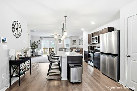 Tiny photo for 6621 Sassafras Way #B, Wonder Lake, IL 60097 (MLS # 12538511)