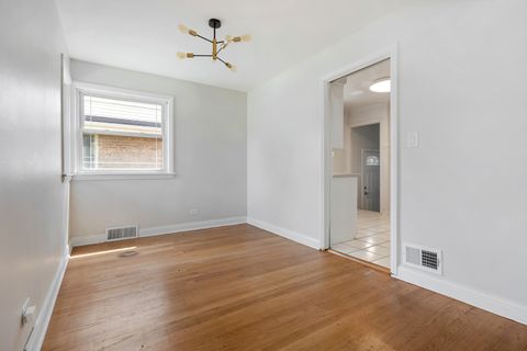 Tiny photo for 9338 S Ridgeway Avenue, Evergreen Park, IL 60805 (MLS # 12441551)