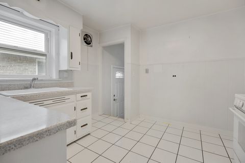 Tiny photo for 9338 S Ridgeway Avenue, Evergreen Park, IL 60805 (MLS # 12441551)