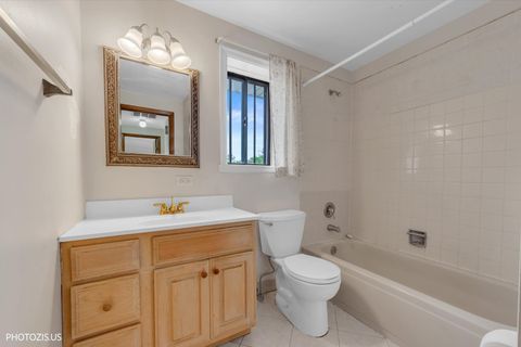 Tiny photo for 2 Dennis Court #2, Schaumburg, IL 60193 (MLS # 12650834)