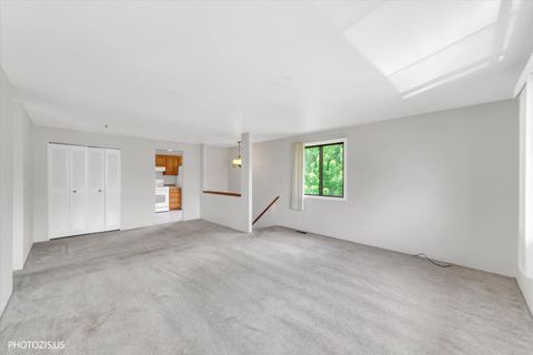 Tiny photo for 2 Dennis Court #2, Schaumburg, IL 60193 (MLS # 12650834)
