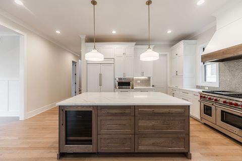 Tiny photo for 508 W Alma Street, Elmhurst, IL 60126 (MLS # 12388331)