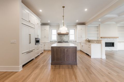 Tiny photo for 508 W Alma Street, Elmhurst, IL 60126 (MLS # 12388331)