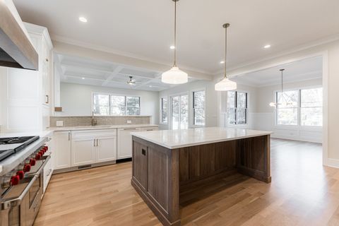 Tiny photo for 508 W Alma Street, Elmhurst, IL 60126 (MLS # 12388331)