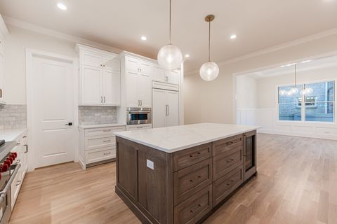 Tiny photo for 508 W Alma Street, Elmhurst, IL 60126 (MLS # 12388331)