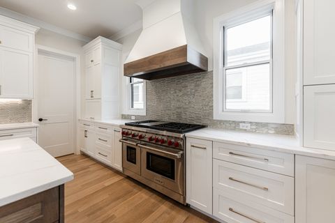 Tiny photo for 508 W Alma Street, Elmhurst, IL 60126 (MLS # 12388331)