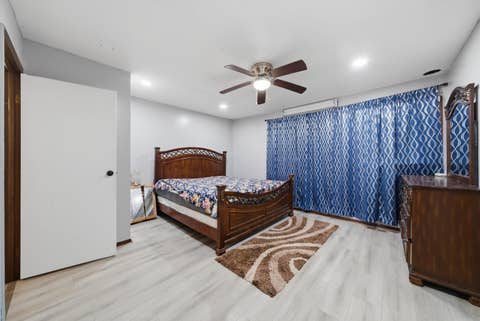 Tiny photo for 20 Ottawa Court, Justice, IL 60458 (MLS # 12641912)