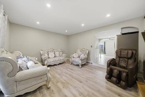 Tiny photo for 20 Ottawa Court, Justice, IL 60458 (MLS # 12641912)