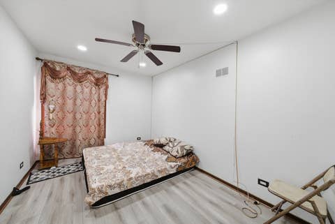 Tiny photo for 20 Ottawa Court, Justice, IL 60458 (MLS # 12641912)