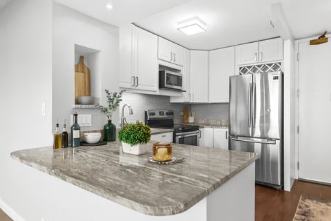 Tiny photo for 4343 N Clarendon Avenue #2112, Chicago, IL 60613 (MLS # 12495685)