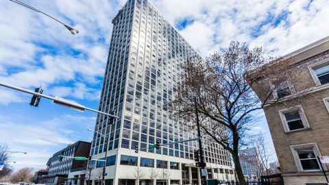 4343 N Clarendon Avenue 2112 Chicago IL 60613