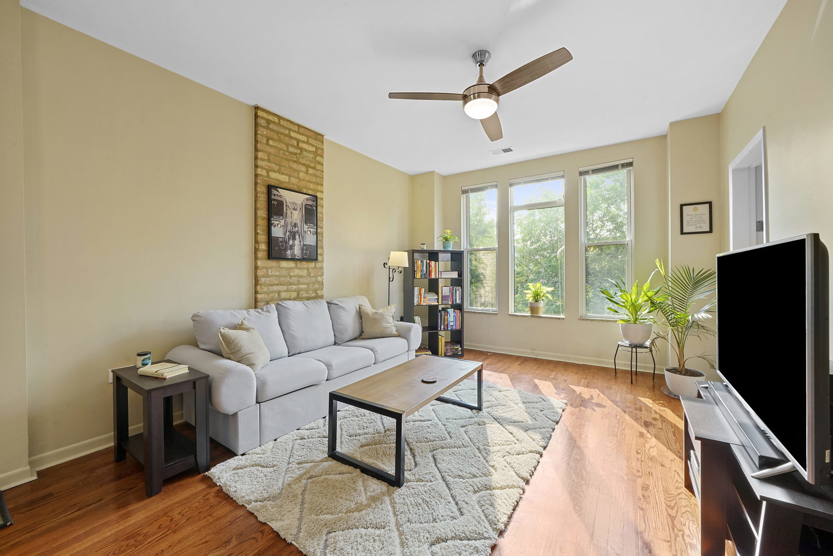 1031 N Paulina Street 3F