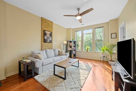 Tiny photo for 1031 N Paulina Street #3F, Chicago, IL 60622 (MLS # 12573272)