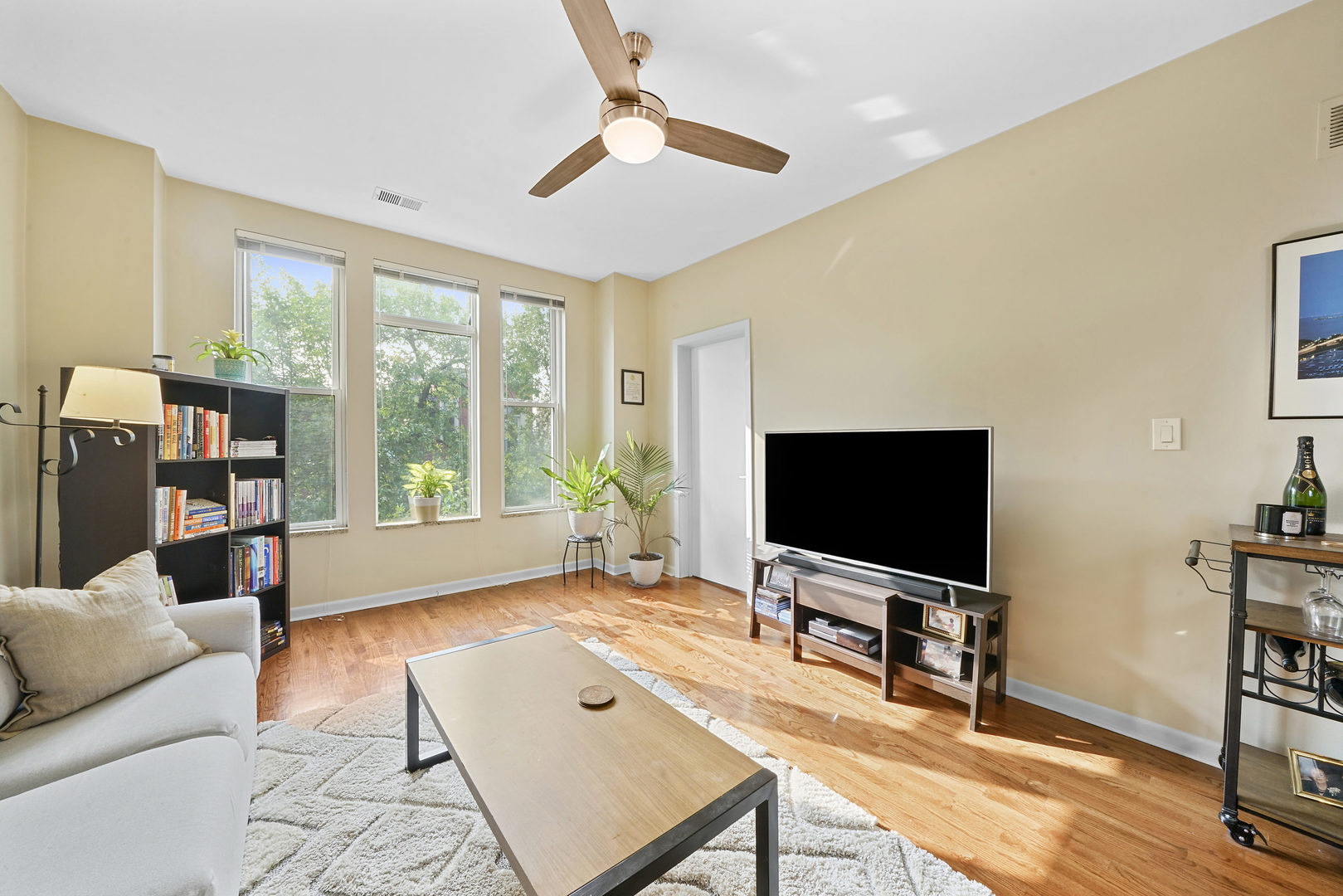 1031 N Paulina Street 3F