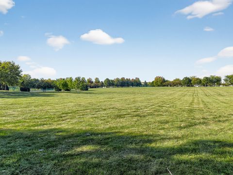 Tiny photo for 260 LONGVIEW Drive, Elgin, IL 60123 (MLS # 12473226)