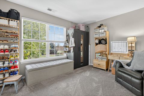 Tiny photo for 260 LONGVIEW Drive, Elgin, IL 60123 (MLS # 12473226)