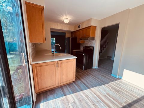 Tiny photo for 325 Shadowbend Drive, Wheeling, IL 60090 (MLS # 12441885)