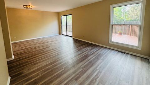 Tiny photo for 325 Shadowbend Drive, Wheeling, IL 60090 (MLS # 12441885)