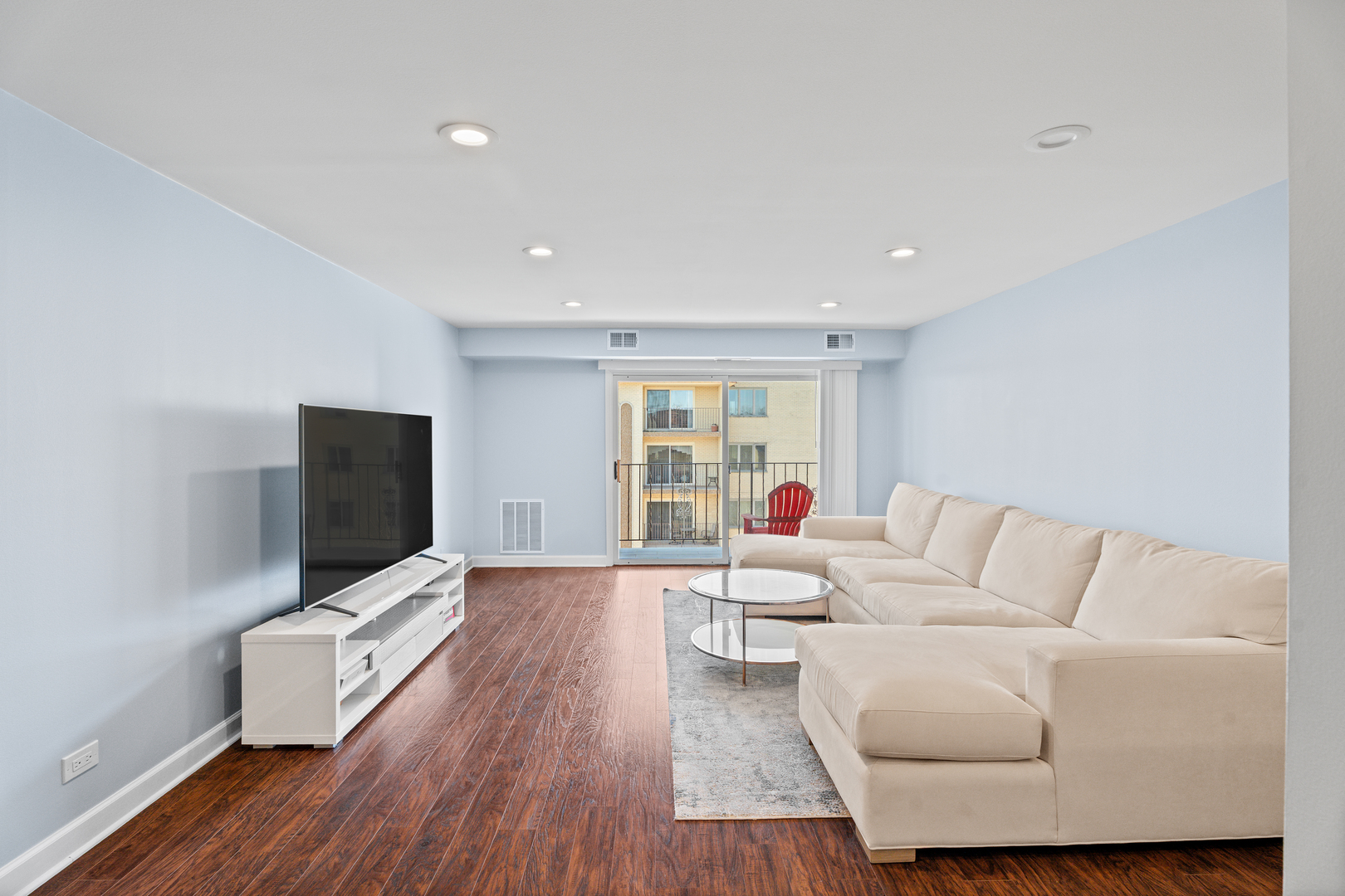 4106 N Narragansett Avenue 507