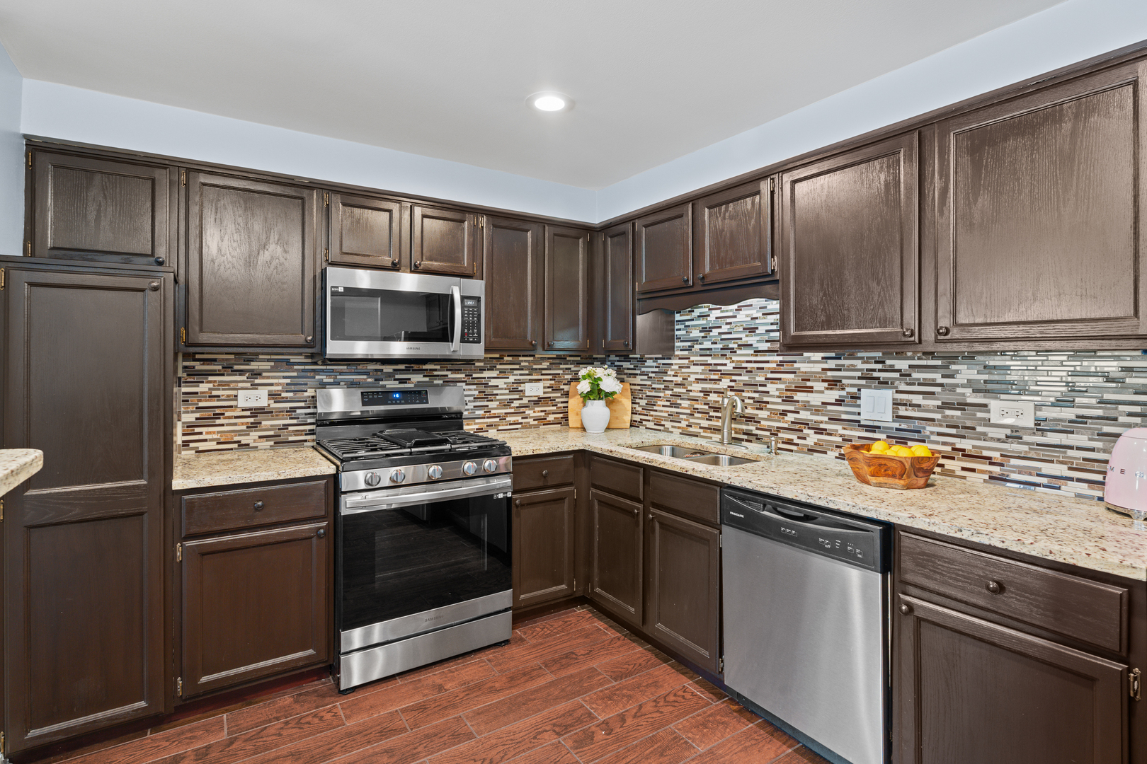 4106 N Narragansett Avenue 507