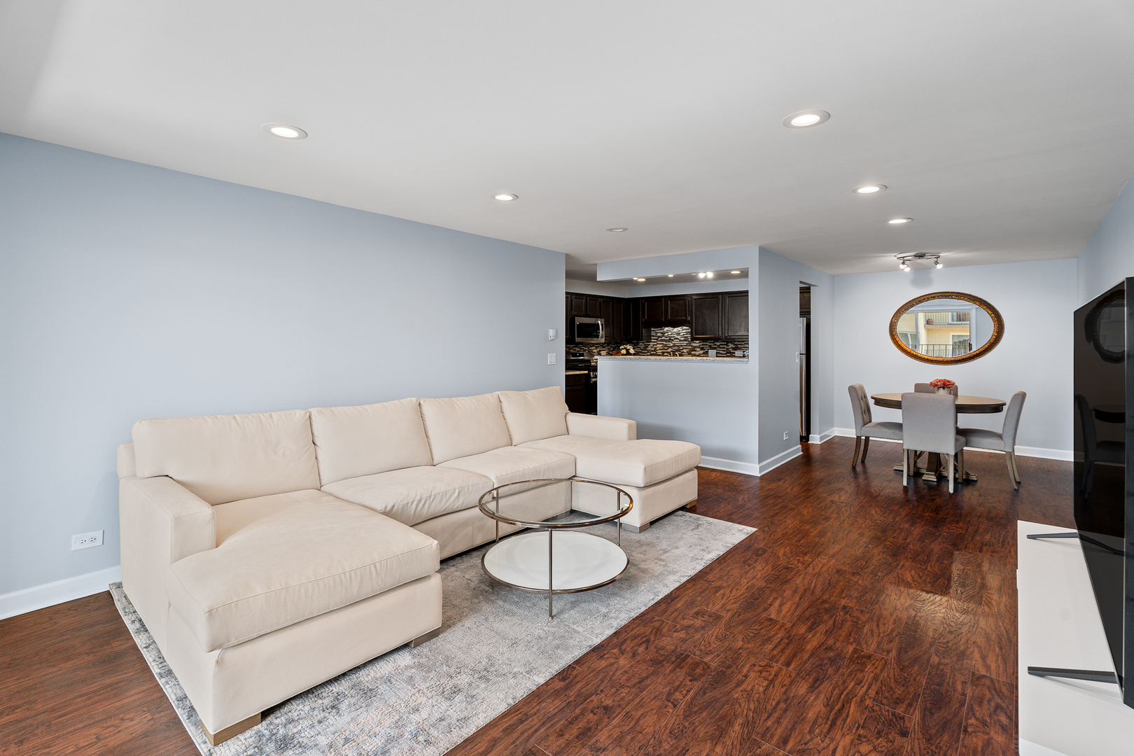 4106 N Narragansett Avenue 507