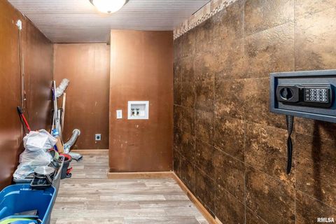 Tiny photo for 320 FRANKLIN Avenue, Orient, IL 62874 (MLS # EB460334)