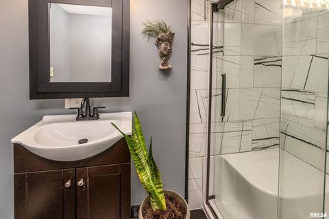 Tiny photo for 320 FRANKLIN Avenue, Orient, IL 62874 (MLS # EB460334)