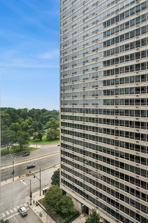Tiny photo for 3600 N Lake Shore Drive #1211, Chicago, IL 60613 (MLS # 12727885)