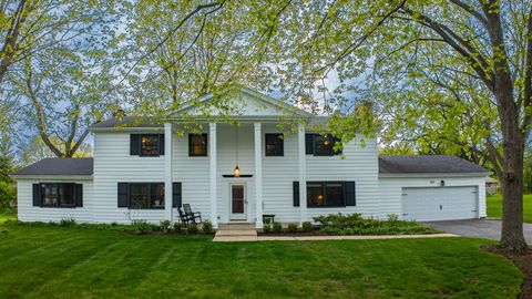 702 Maple Lane Geneva IL 60134