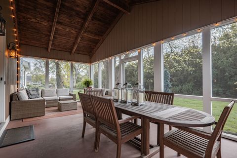 Tiny photo for 702 Maple Lane, Geneva, IL 60134 (MLS # 12626937)