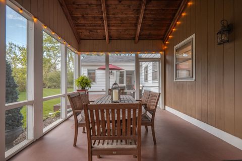 Tiny photo for 702 Maple Lane, Geneva, IL 60134 (MLS # 12626937)