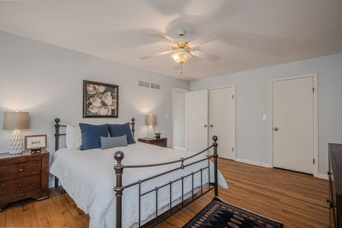 Tiny photo for 702 Maple Lane, Geneva, IL 60134 (MLS # 12626937)