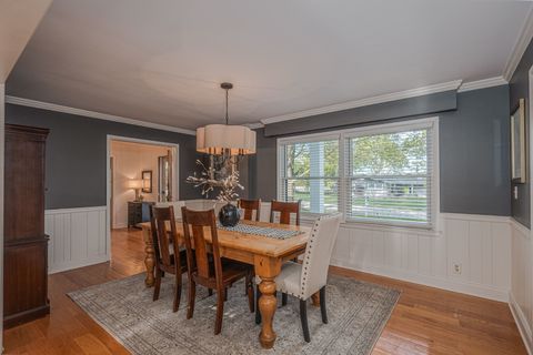 Tiny photo for 702 Maple Lane, Geneva, IL 60134 (MLS # 12626937)