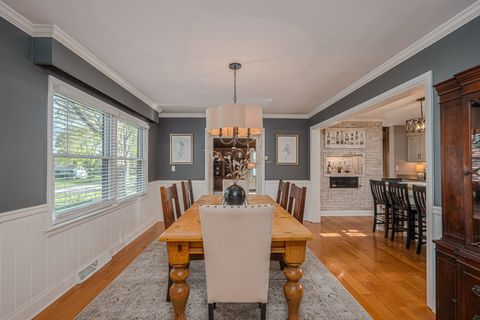 Tiny photo for 702 Maple Lane, Geneva, IL 60134 (MLS # 12626937)