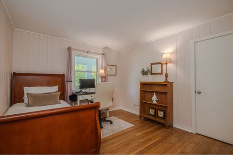 Tiny photo for 702 Maple Lane, Geneva, IL 60134 (MLS # 12626937)