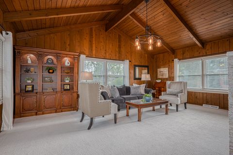 Tiny photo for 702 Maple Lane, Geneva, IL 60134 (MLS # 12626937)