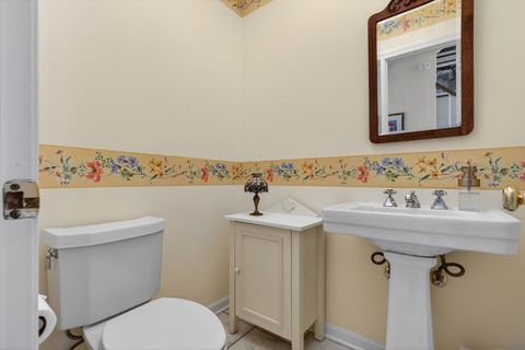 Tiny photo for 38 Forest Hills Road, Lake Bluff, IL 60044 (MLS # 12664058)