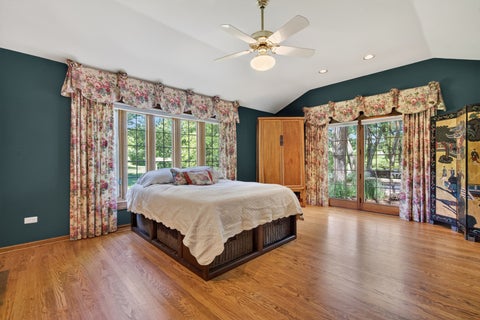 Tiny photo for 38 Forest Hills Road, Lake Bluff, IL 60044 (MLS # 12664058)