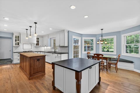 Tiny photo for 38 Forest Hills Road, Lake Bluff, IL 60044 (MLS # 12664058)