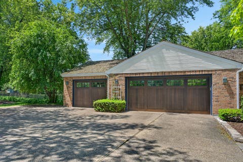 Tiny photo for 38 Forest Hills Road, Lake Bluff, IL 60044 (MLS # 12664058)