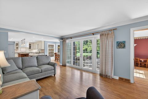 Tiny photo for 38 Forest Hills Road, Lake Bluff, IL 60044 (MLS # 12664058)